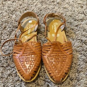 Matisse Women's Tan Woven Flats